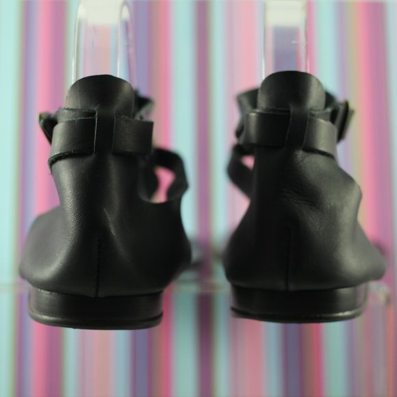 NWOT EMU Black Leather sandals - Picture 10 of 16
